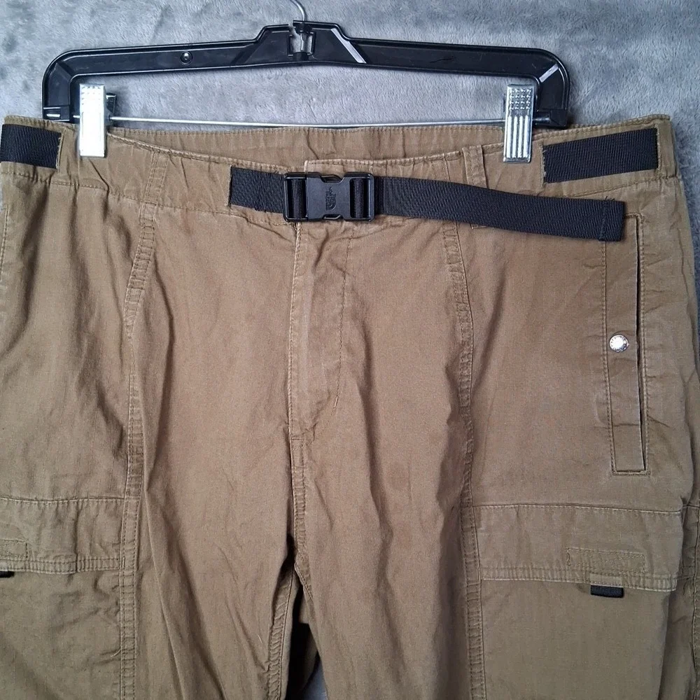 The North Face Ripstop Cargo Pants Mens Size 36 Military Green‎ Belted Inseam 31